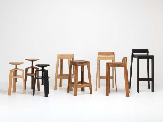 Tabourets français: tabouret, tabouret de bar par Delavelle